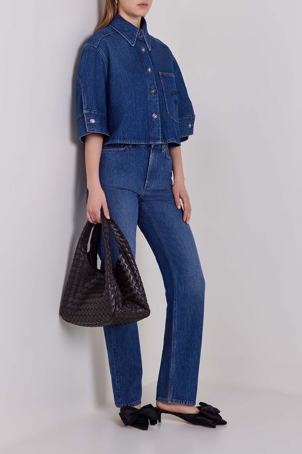 חולצת ג'ינס קצרה